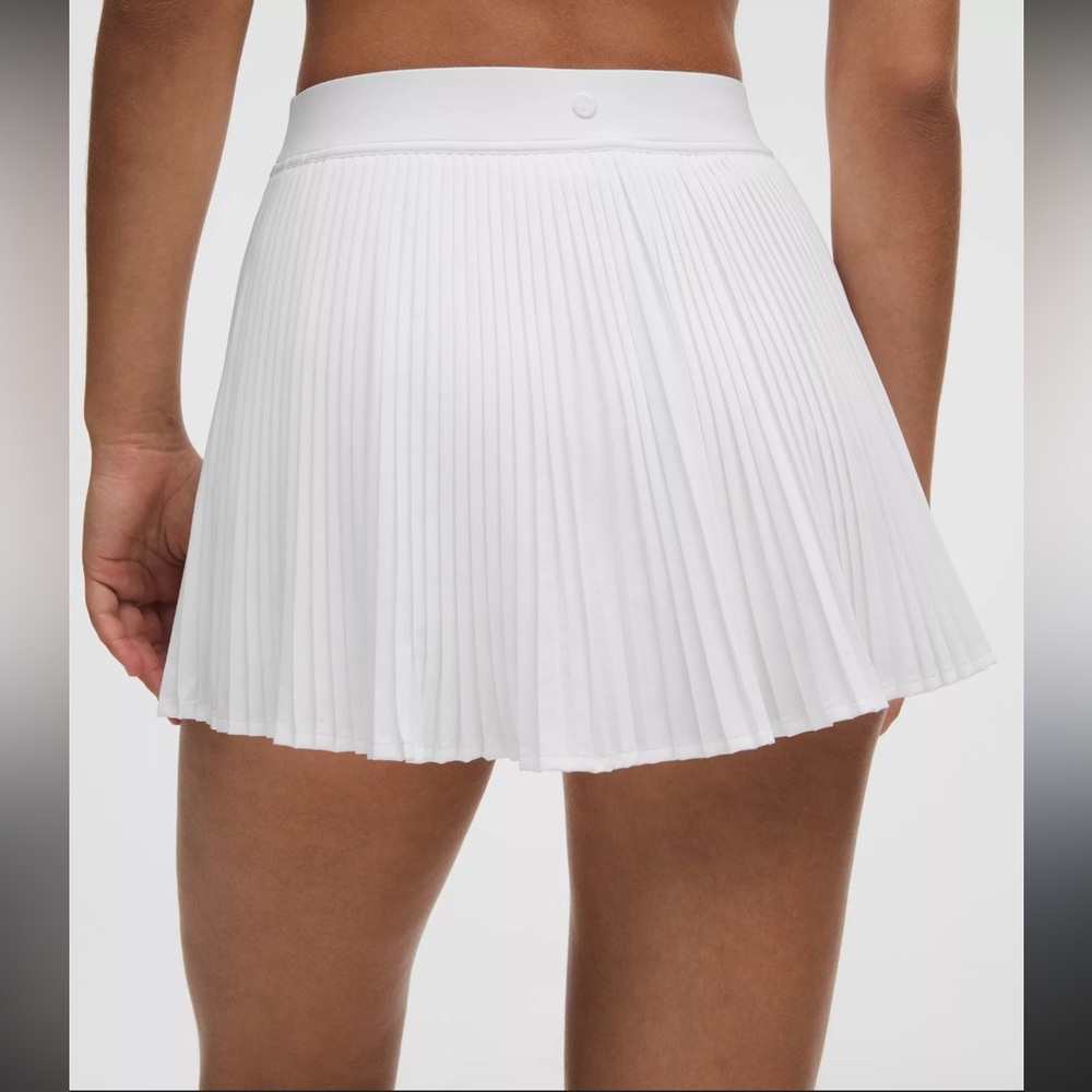 Lululemon Varsity High-Rise Pleated Tennis Skirt Size 8 - Picture 3 of 10
